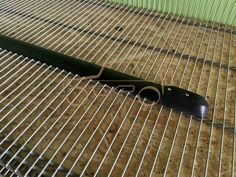 Mercedes-Benz G-Class W463 Windscreen moulding