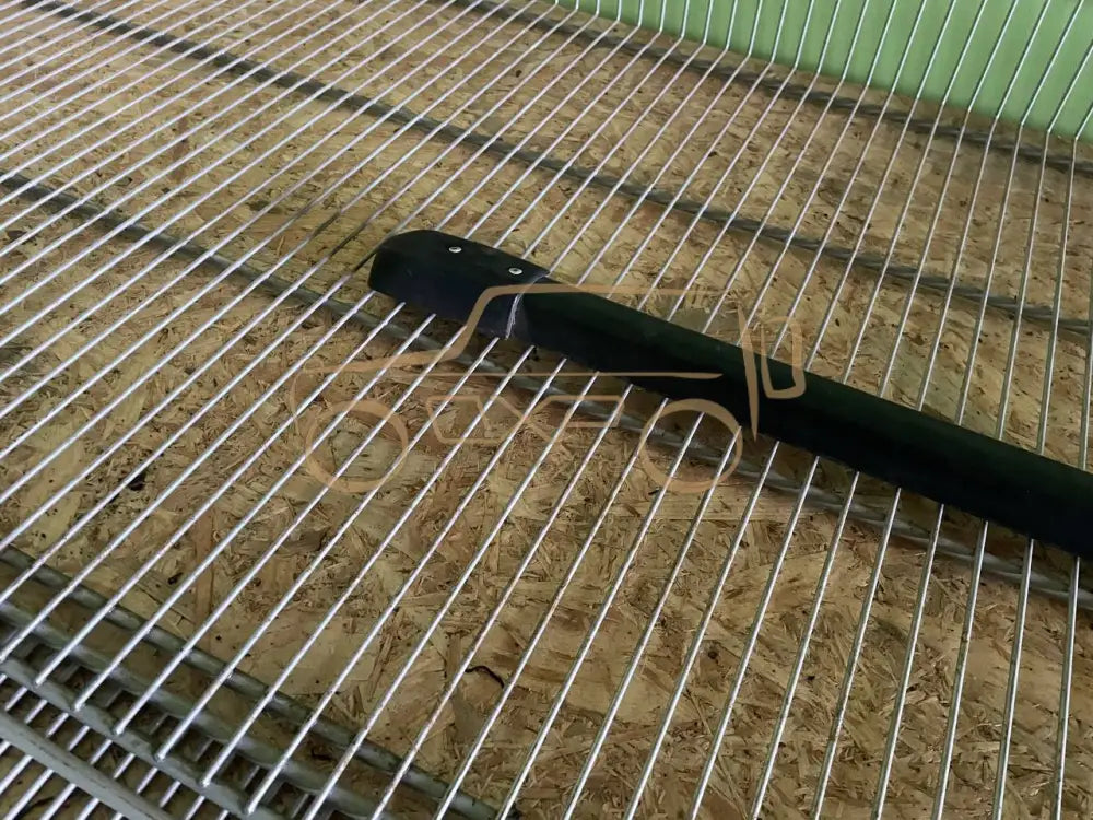Mercedes-Benz G-Class W463 Windscreen moulding