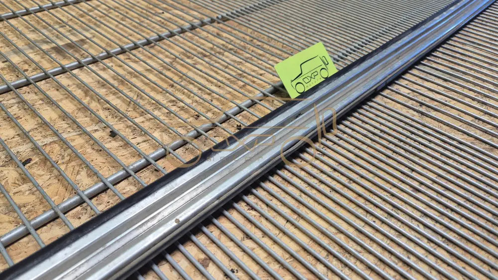 Mercedes-Benz G-Class W463 Windscreen moulding
