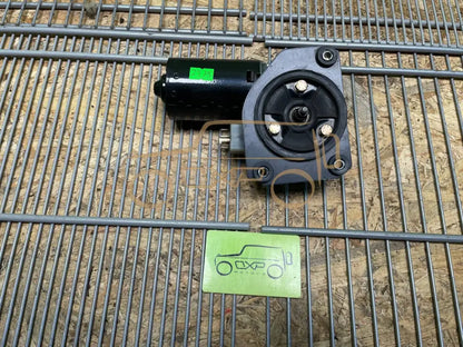 Mercedes-Benz G-Class W463 Windshield Wiper Motor