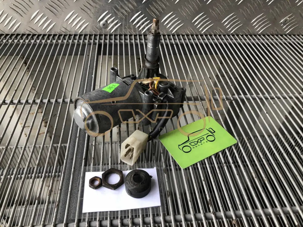 Mercedes-Benz G-Class W463 Wiper Motor Rear
