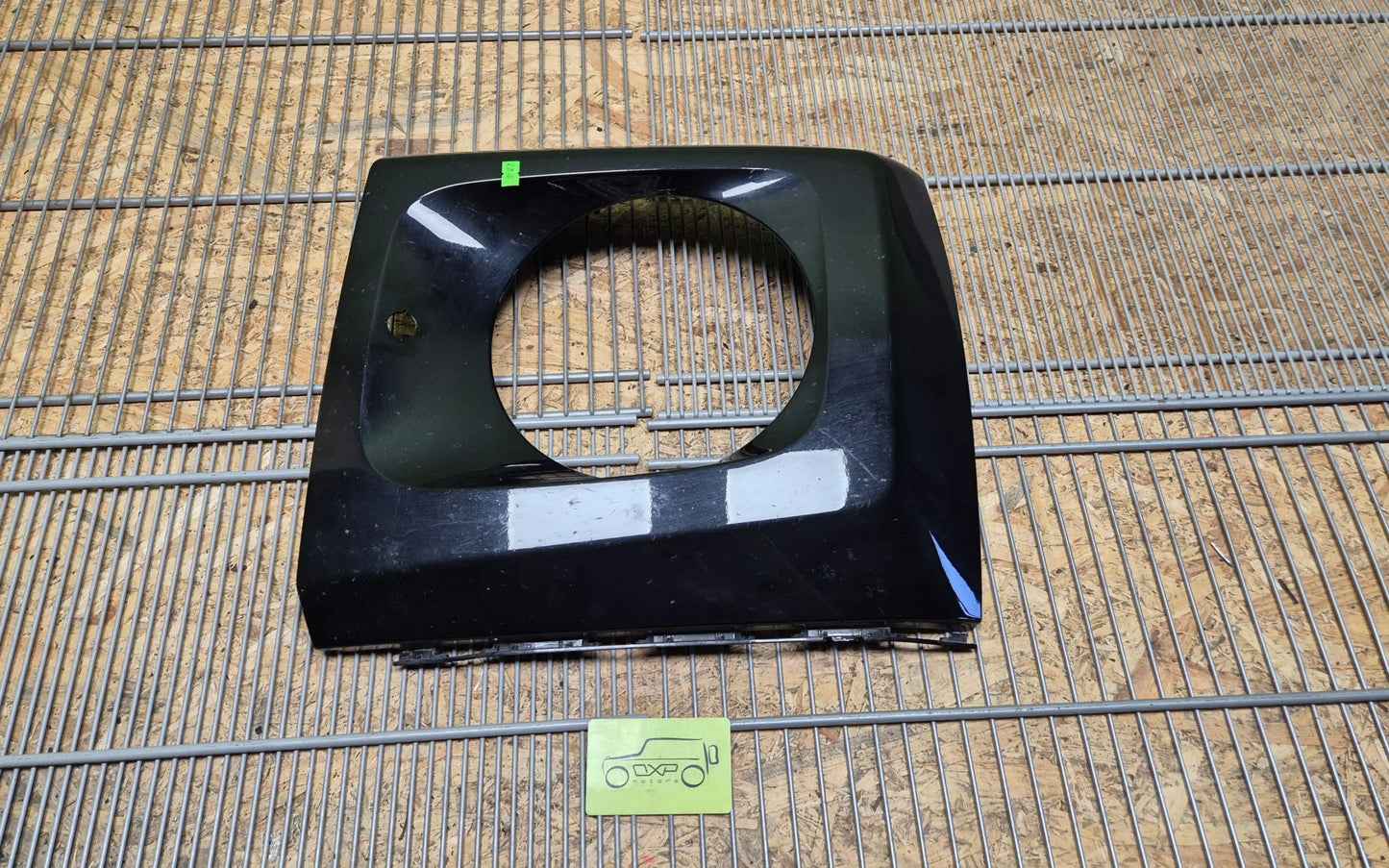 Mercedes-Benz G-Class W463A/464 Left Headlight Cover - headlight cover