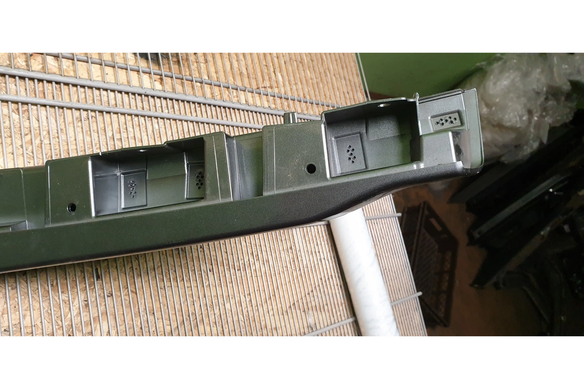Mercedes-Benz G-Class W463 AMG Fender flaer rear left - fender flare