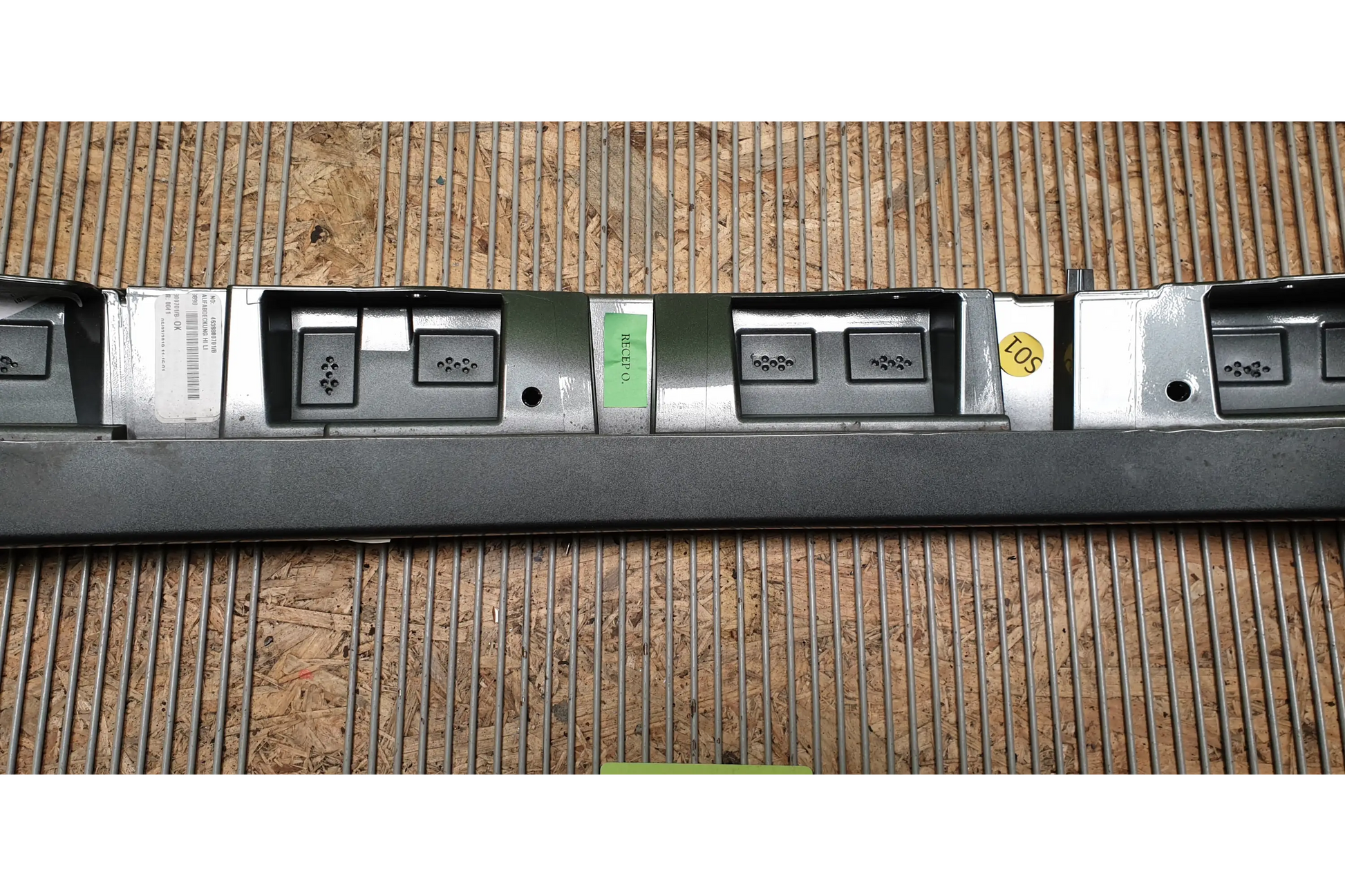 Mercedes-Benz G-Class W463 AMG Fender flaer rear left - fender flare
