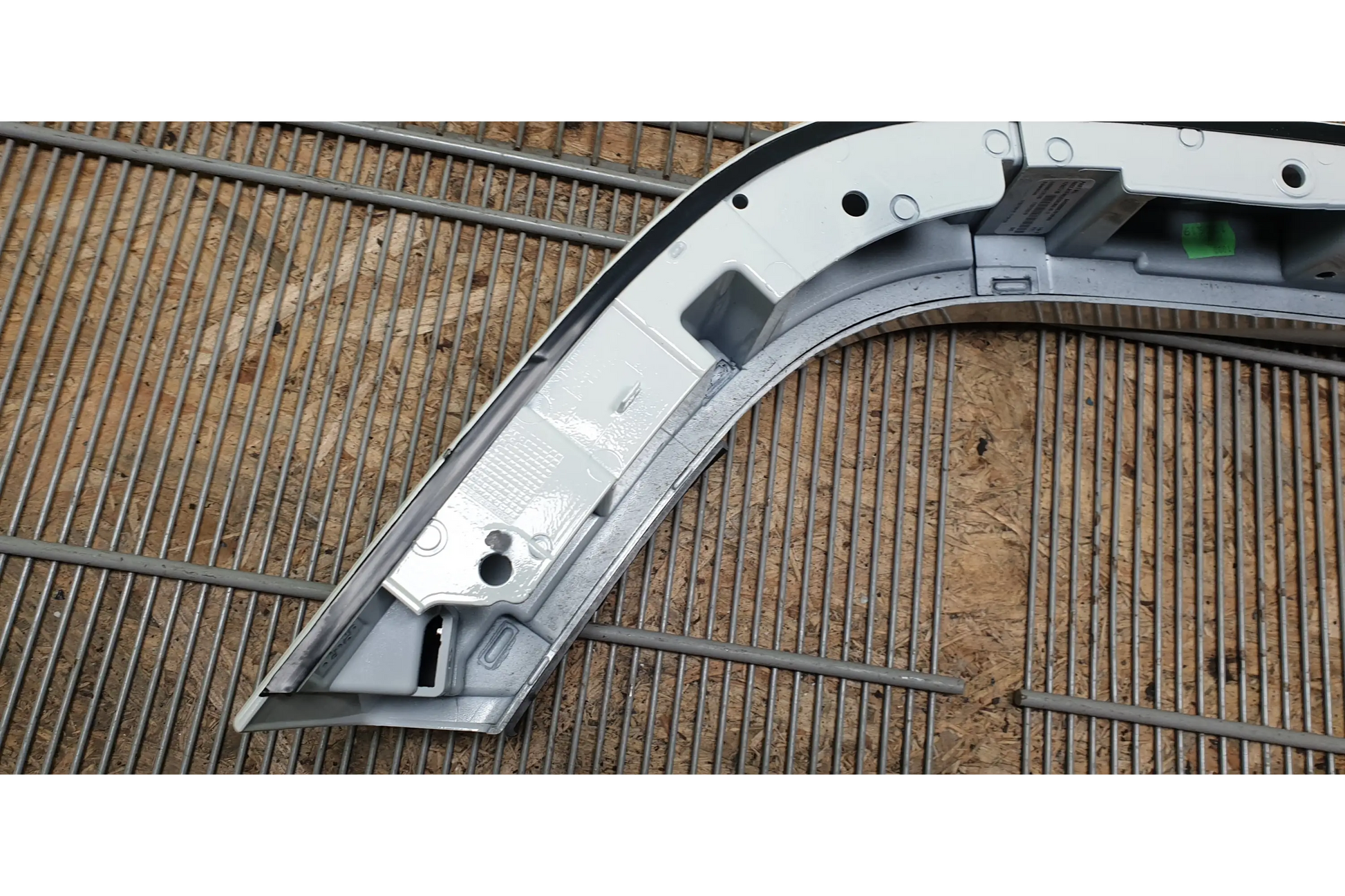 Mercedes-Benz G-Class W463 AMG Fender flaer rear left - fender flare