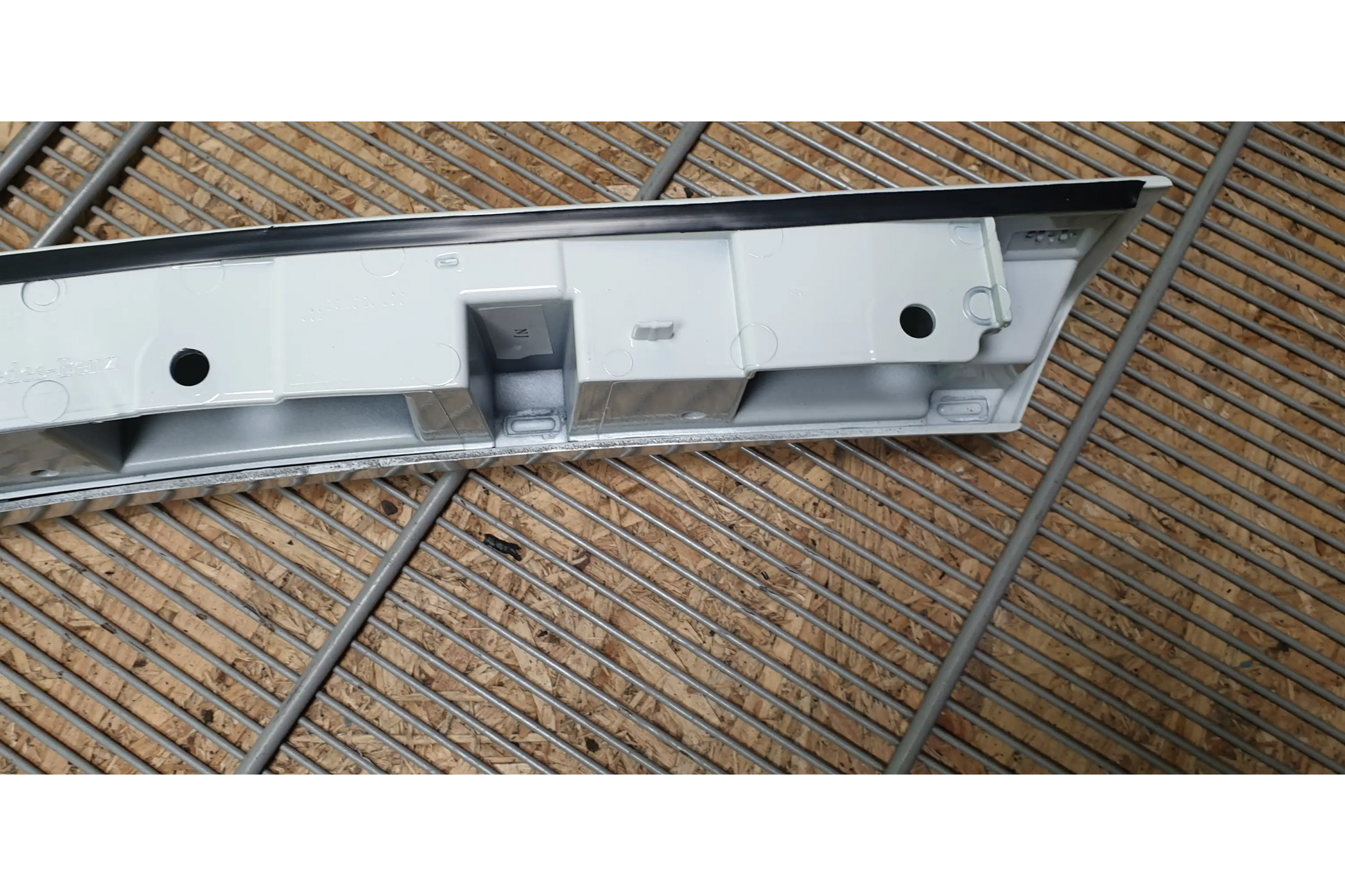 Mercedes-Benz G-Class W463 AMG Fender flaer rear left - fender flare