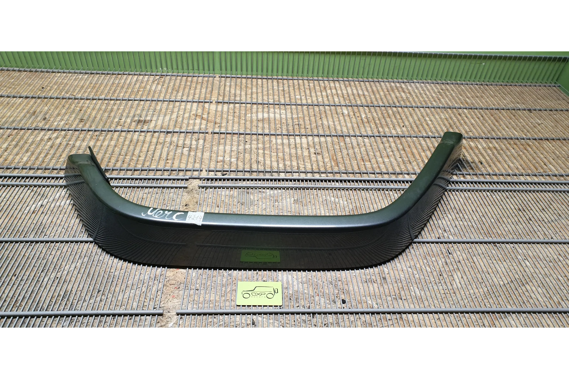 Mercedes-Benz G-Class W463 AMG Fender flaer rear left - fender flare