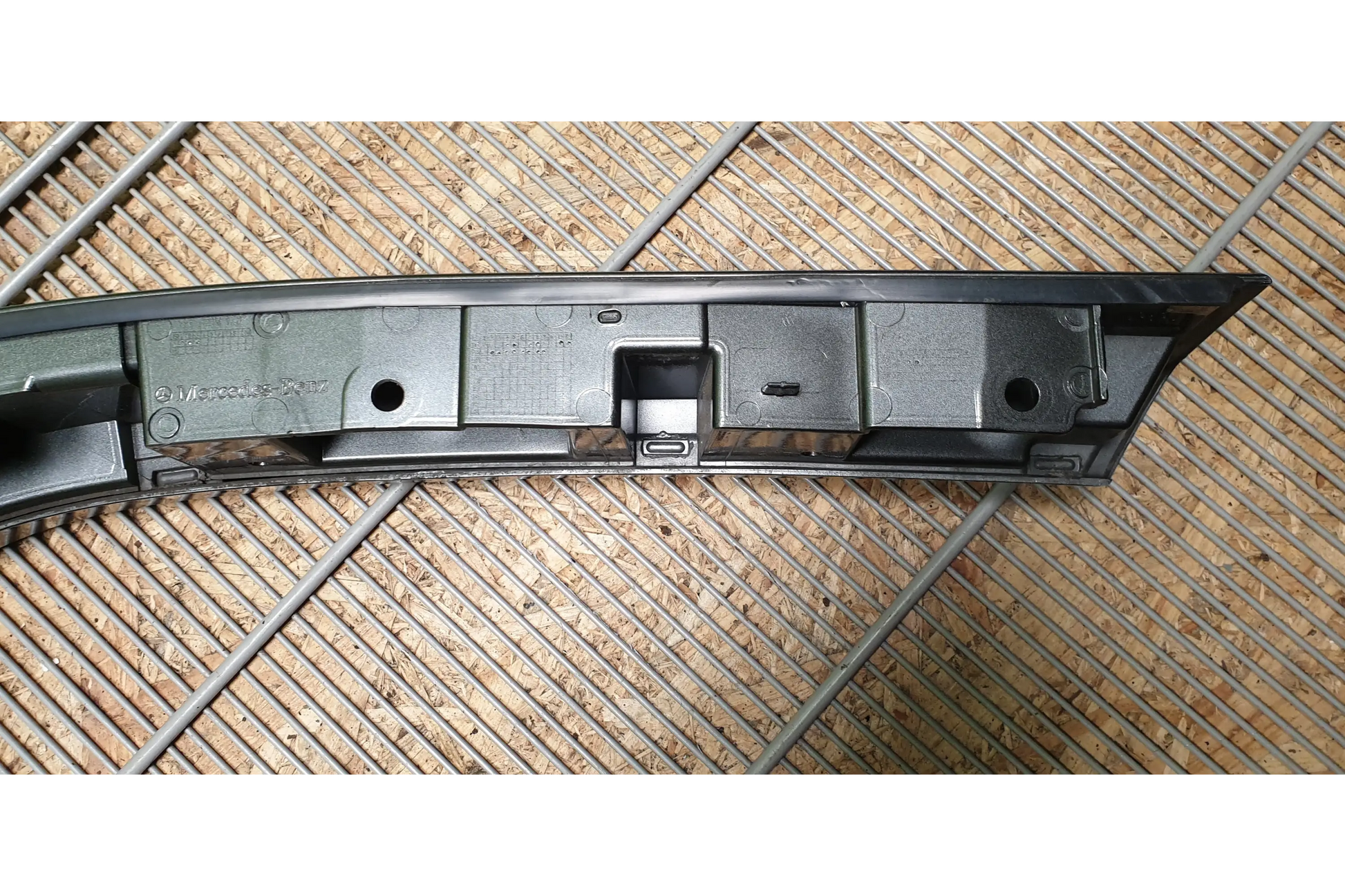Mercedes-Benz G-Class W463 AMG Fender flaer rear left - fender flare
