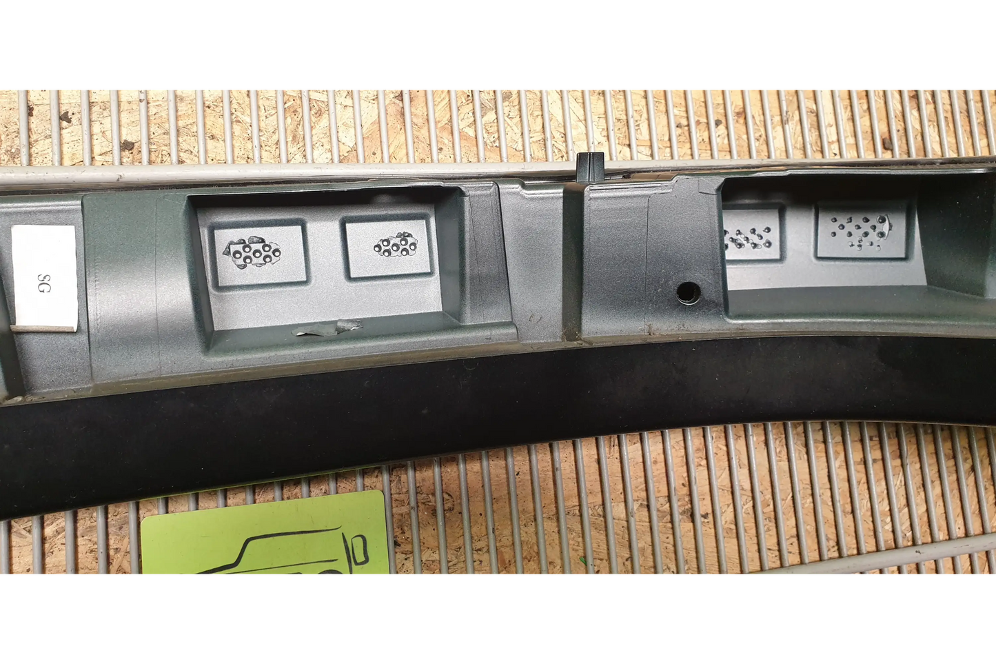 Mercedes-Benz G-Class W463 AMG Fender flare rear left - fender flare