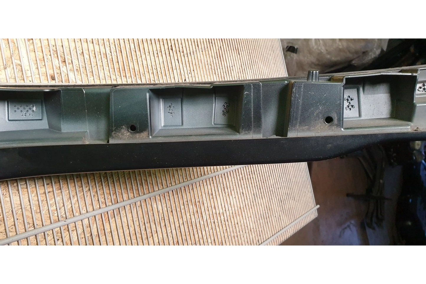 Mercedes-Benz G-Class W463 AMG Fender flare rear left - fender flare
