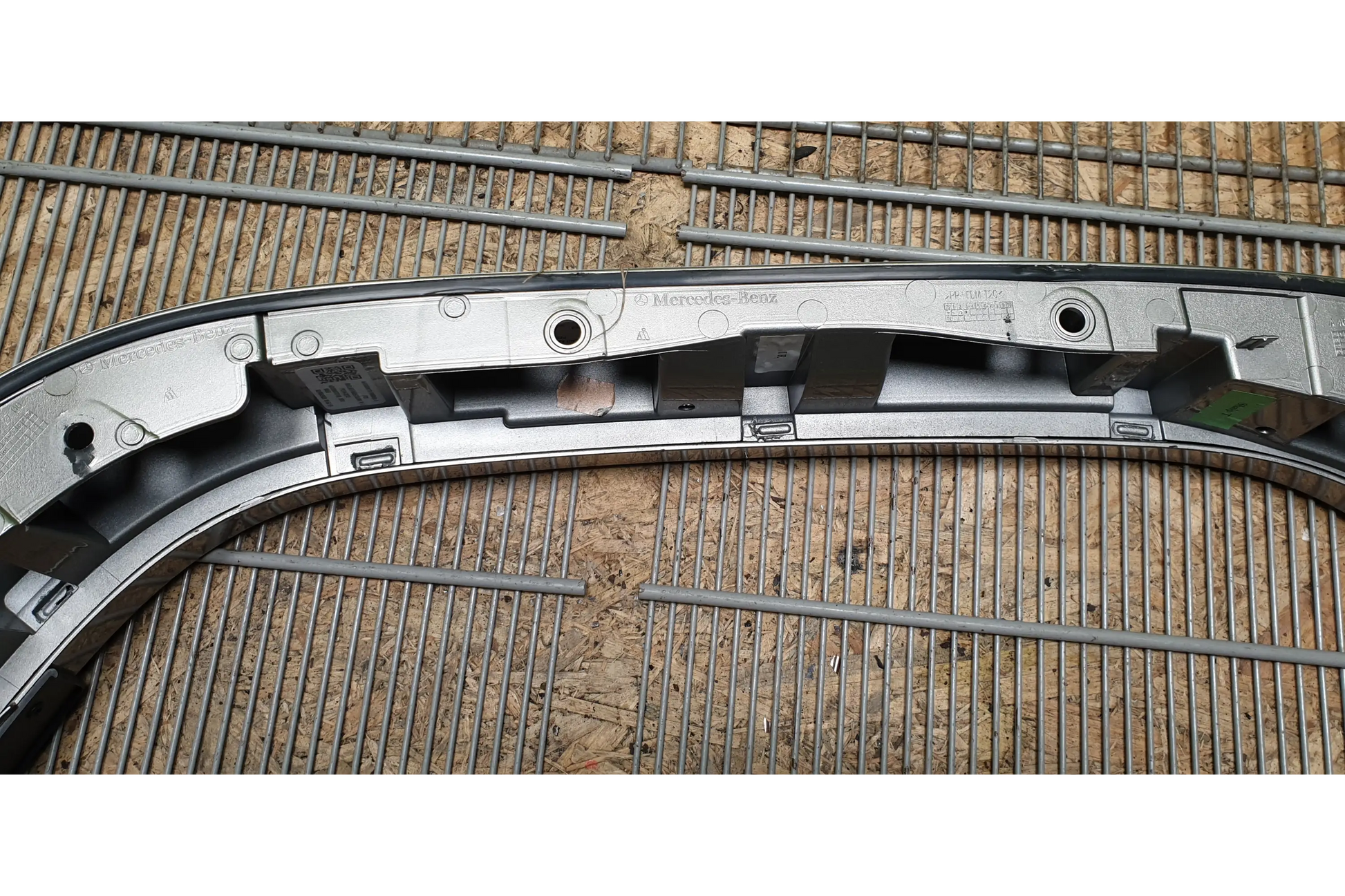 Mercedes-Benz G-Class W463 AMG Wheel arch rear left - fender flare