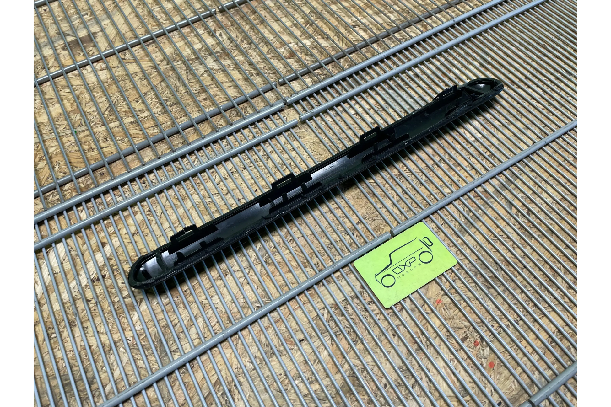 Mercedes-Benz G-Class W463A Rear Side Vent Covering - air vent
