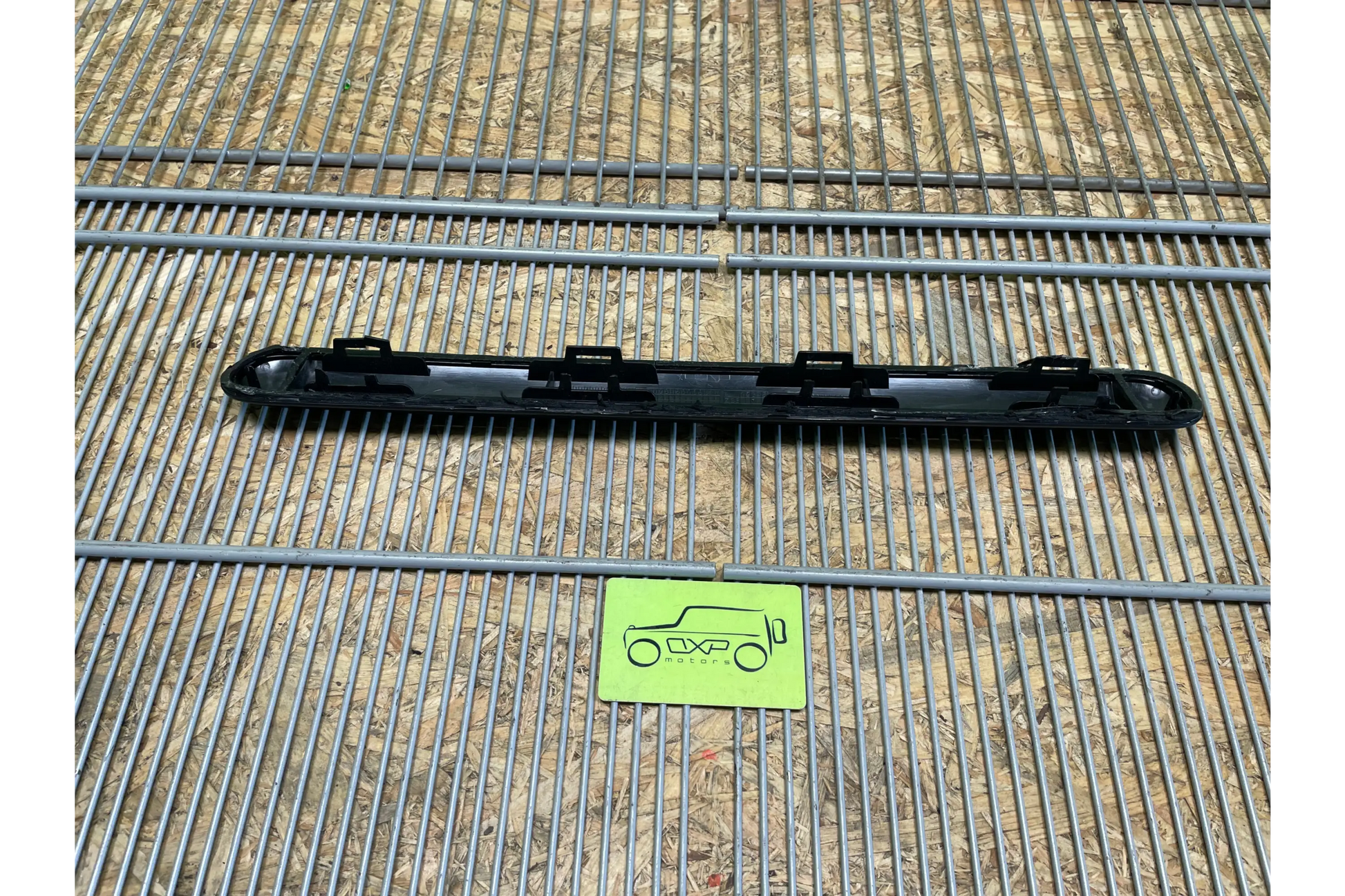 Mercedes-Benz G-Class W463A Rear Side Vent Covering - air vent