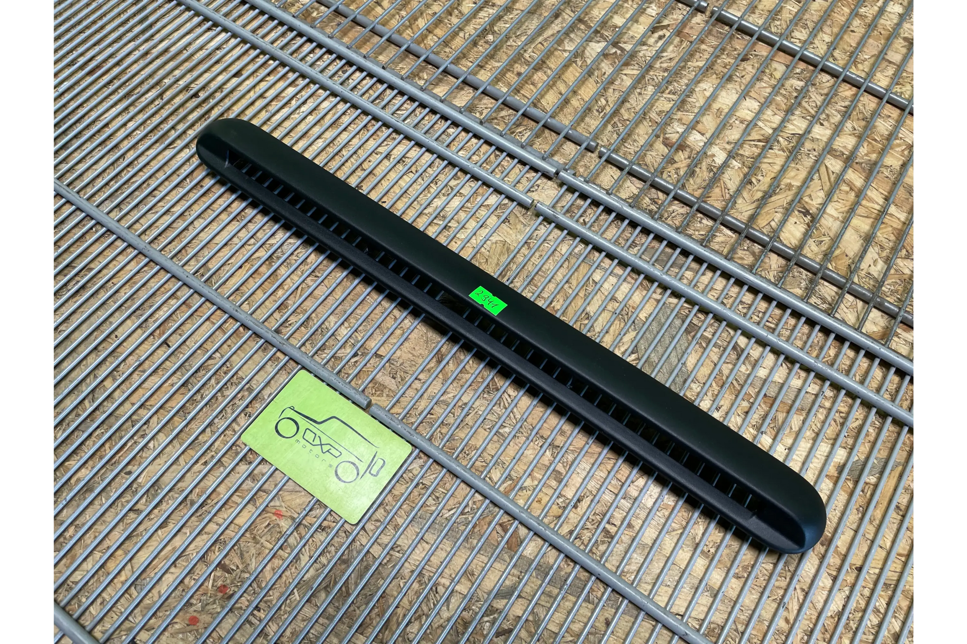Mercedes-Benz G-Class W463A Rear Side Vent Covering - air vent