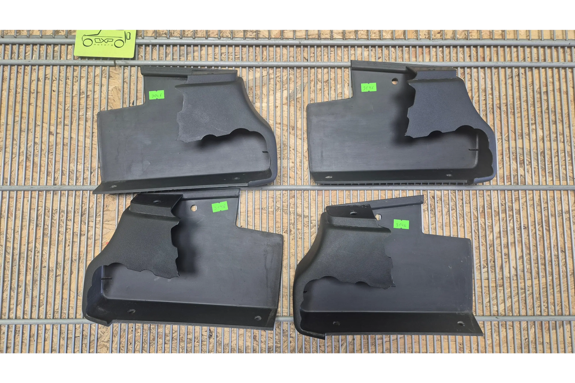 Mercedes-Benz G-Class W463 End cap running board - cap running board