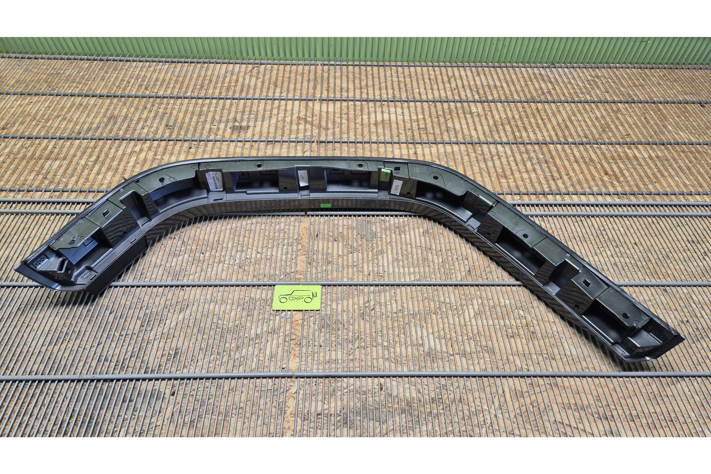 Mercedes-Benz G-Class W463A/W464 Fender flare rear left - fender flare