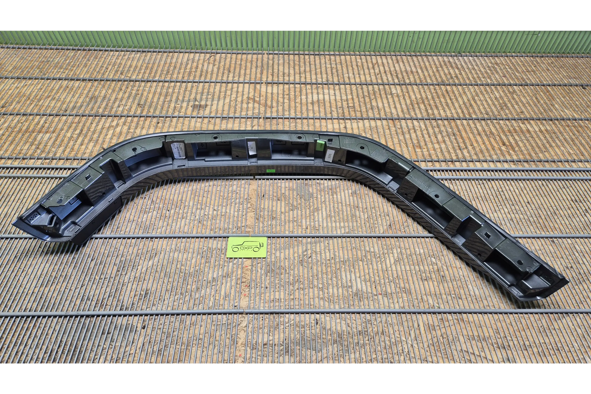 Mercedes-Benz G-Class W463 Fender wheel arch trim cover rear left - fender wheel arch