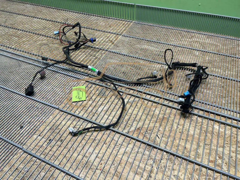 Mercedes-Benz G W463 Front Left Door Wiring