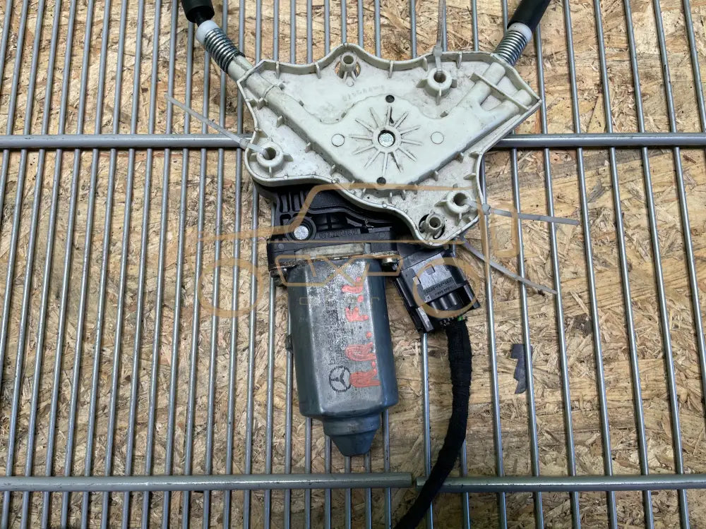 Mercedes-Benz G W463 G400 Rear Left Window Regulator