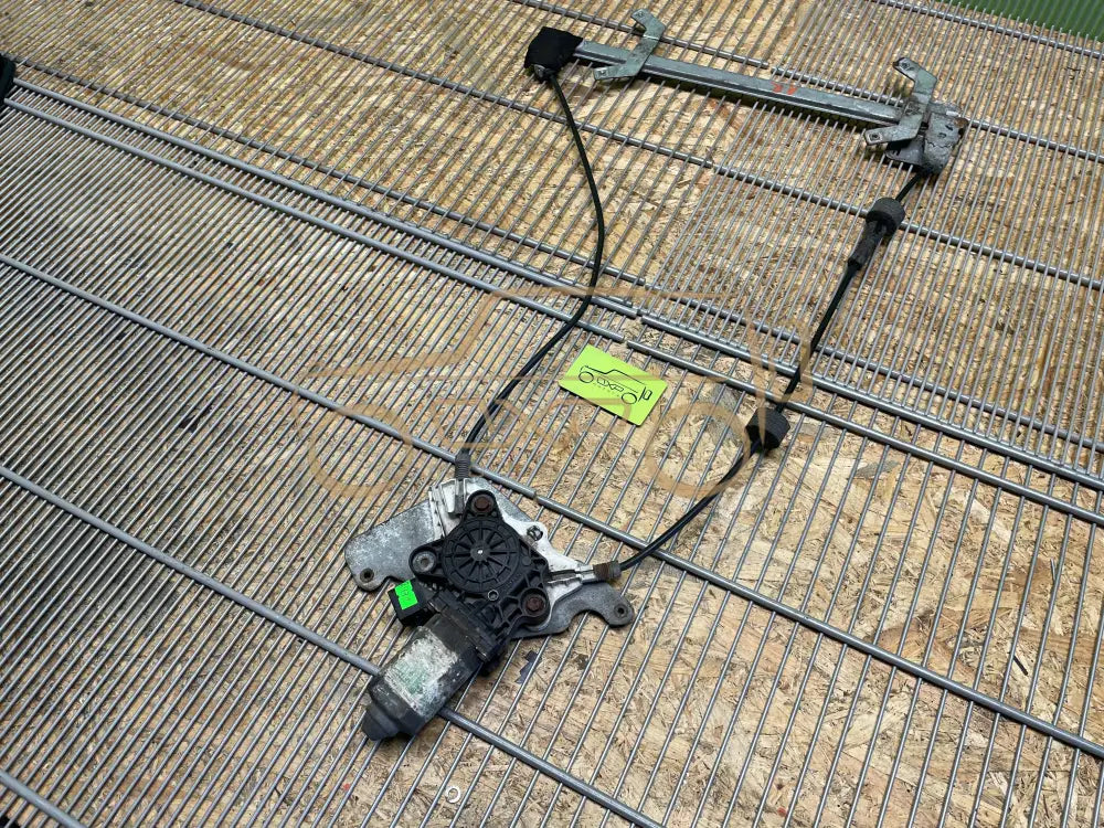 Mercedes-Benz G W463 G400 Rear Right Window Regulator