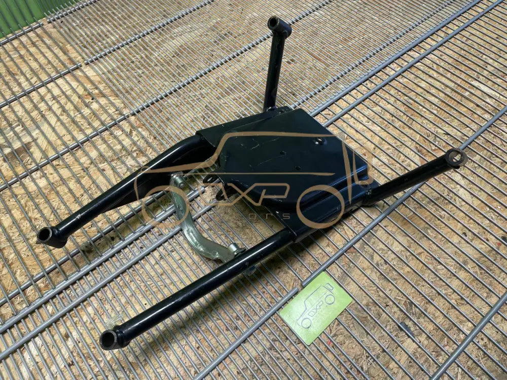 Mercedes-Benz G W463 Steering Column Bracket Mount