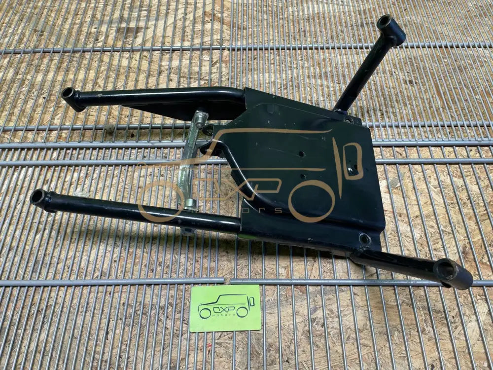 Mercedes-Benz G W463 Steering Column Bracket Mount