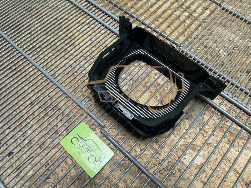 Mercedes-Benz G W463 Steering wheel column trim
