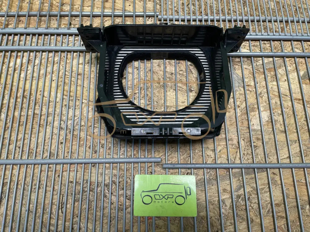 Mercedes-Benz G W463 Steering wheel column trim