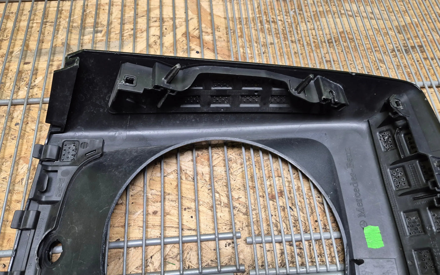 Mercedes-Benz G W463A/464 Right Headlight Cover - headlight cover