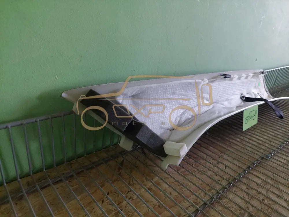 Mercedes-Benz GL-Class W164 A-Pillar front left trim