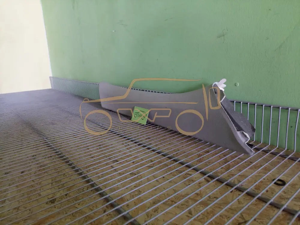 Mercedes-Benz GL-Class W164 A-Pillar front right trim