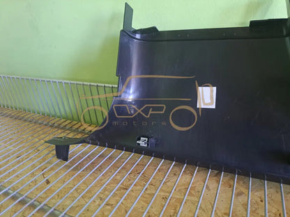 Mercedes-Benz GL-Class W164 B-pillar lower cover right