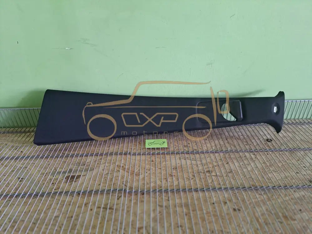 Mercedes-Benz GL-Class W164 B-Pillar trim left