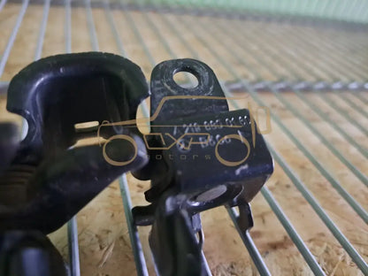 Mercedes-Benz GL-Class W164 Bonnet Hood Lock Latch