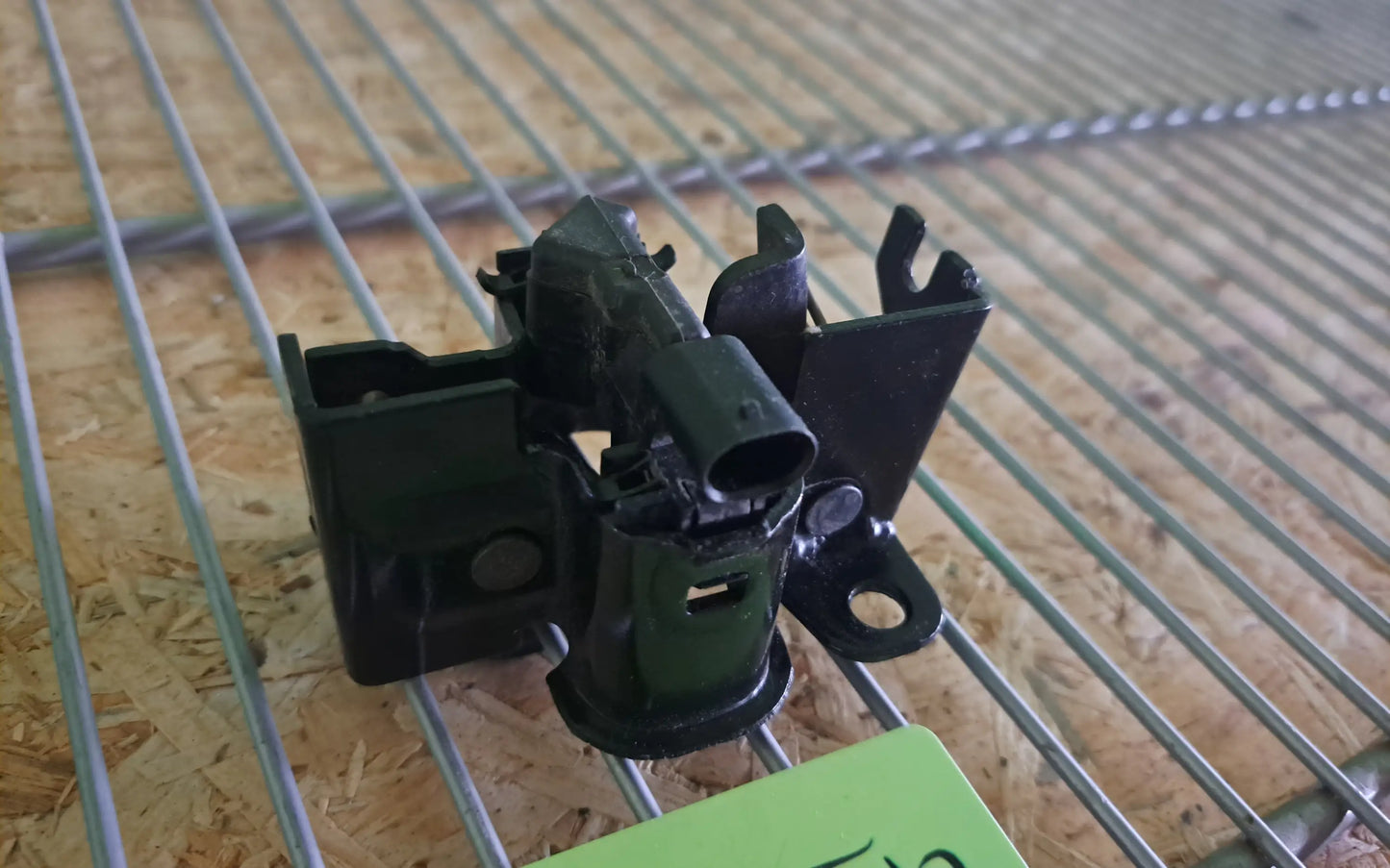 Mercedes-Benz GL-Class W164 Bonnet Hood Lock Latch