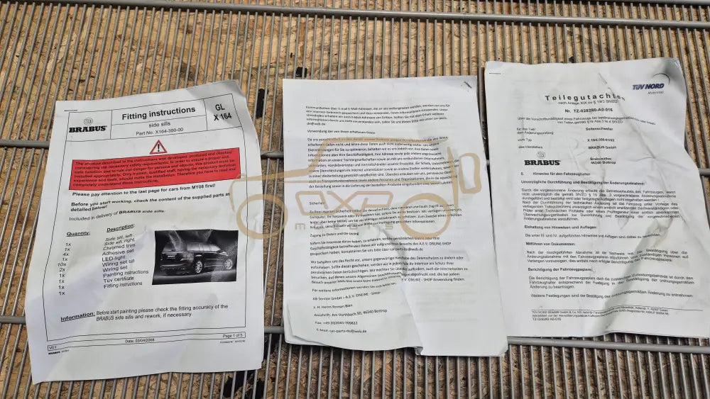 Mercedes-Benz GL-Class W164 Brabus side skirts illuminated - Brabus side skirts