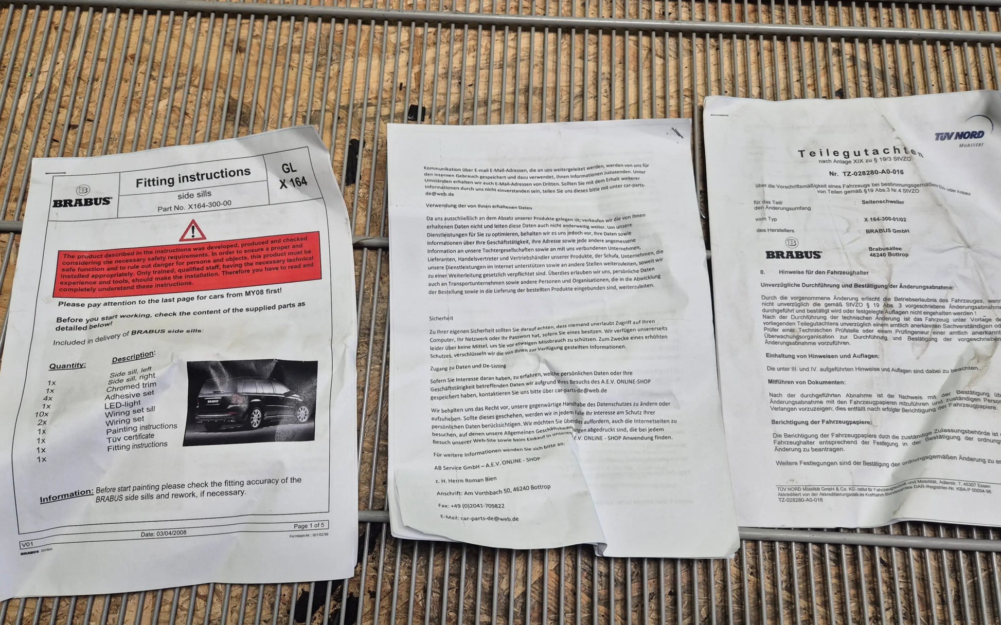 Mercedes-Benz GL-Class W164 Brabus side skirts illuminated - side skirts