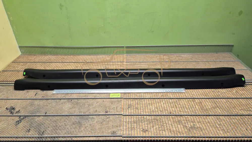 Mercedes-Benz GL-Class W164 Brabus side skirts illuminated - Brabus side skirts