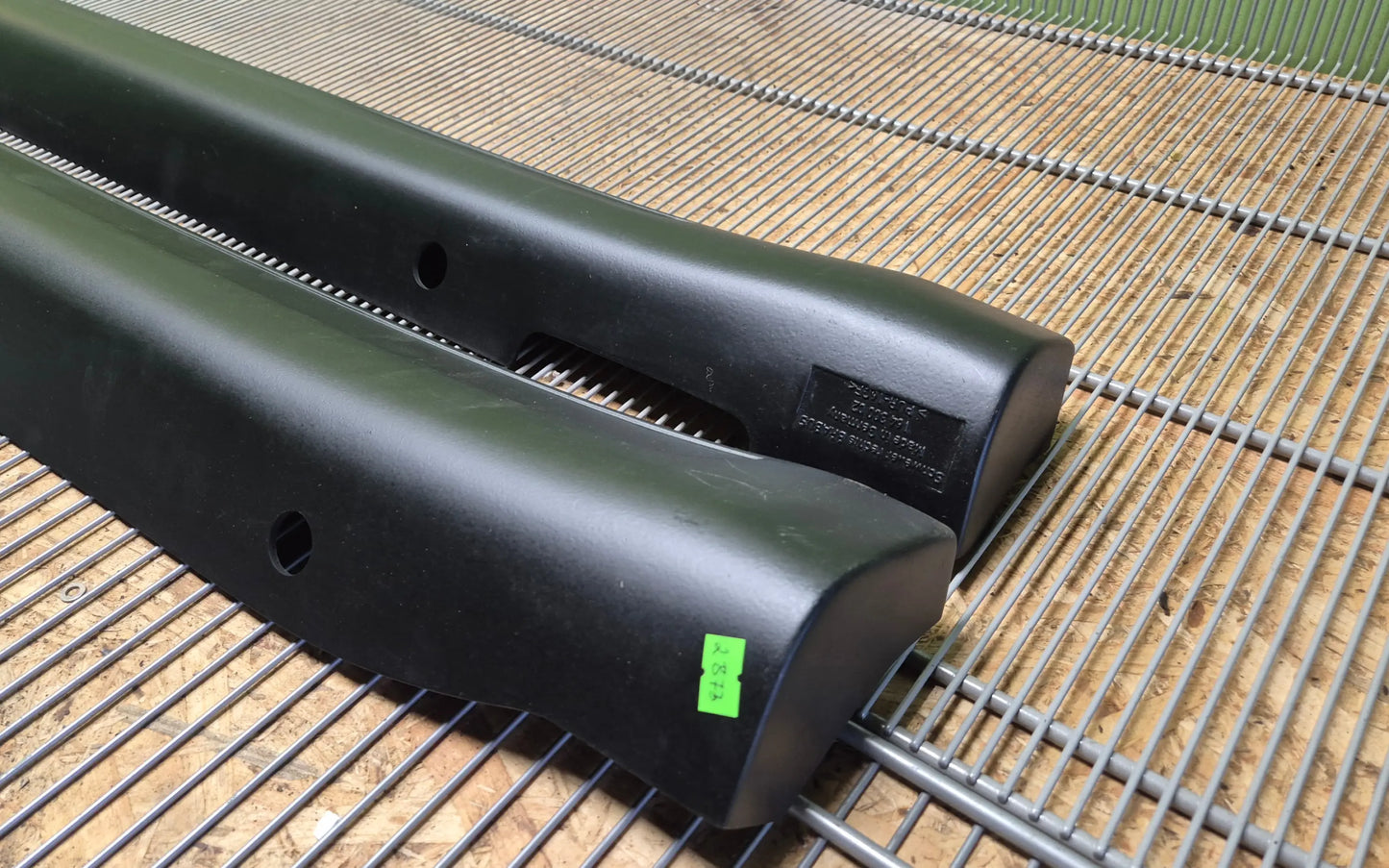 Mercedes-Benz GL-Class W164 Brabus side skirts illuminated - side skirts