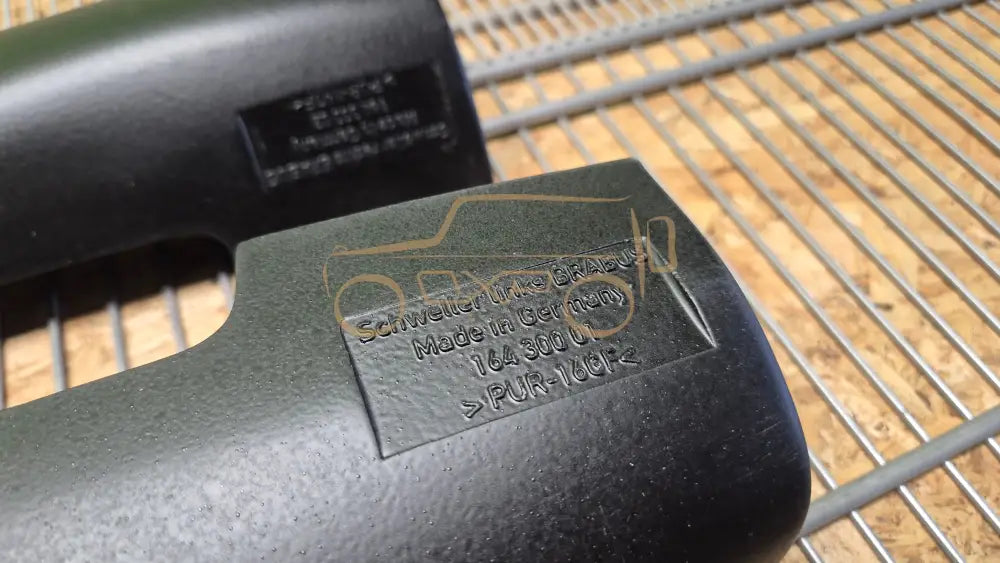 Mercedes-Benz GL-Class W164 Brabus side skirts illuminated - Brabus side skirts