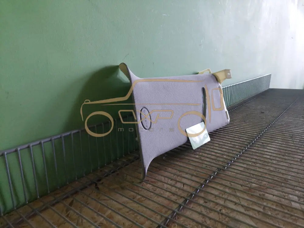 Mercedes-Benz GL-Class W164 C-Pillar right panel