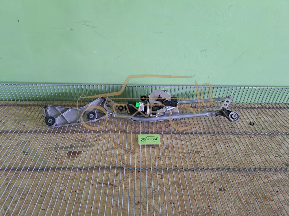 Mercedes-Benz GL-Class W164 Front wiper linkage