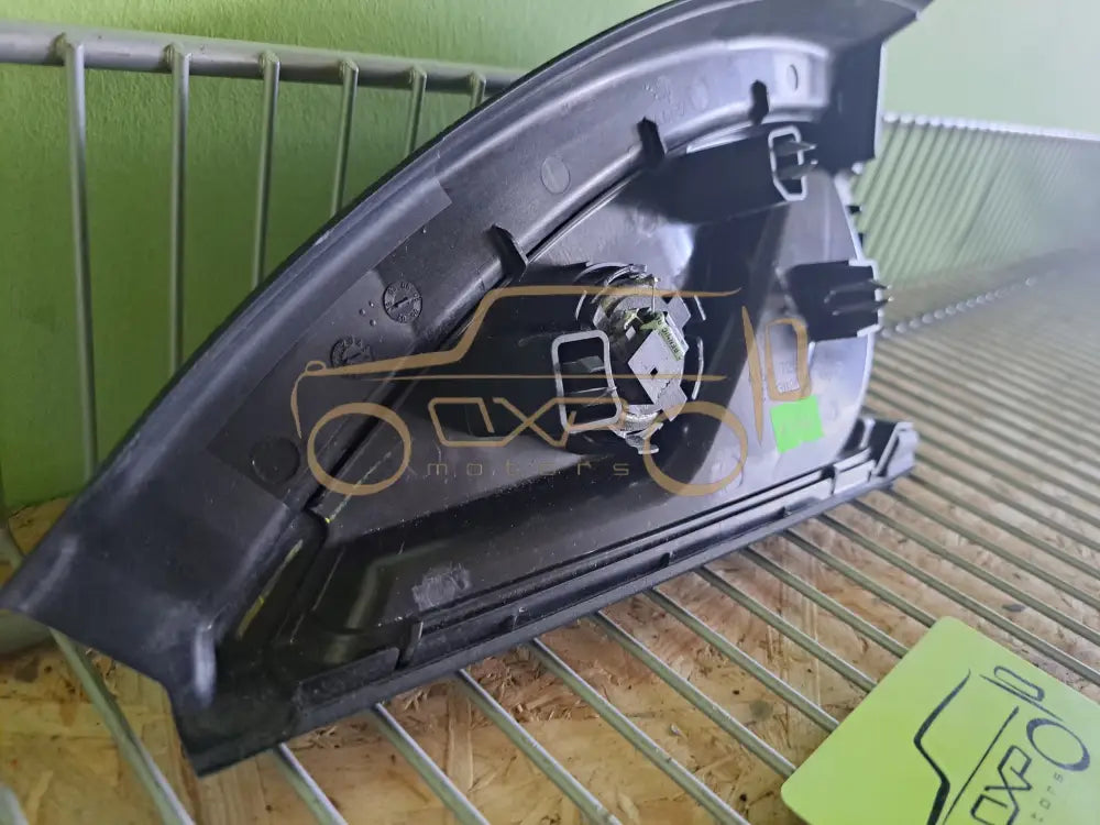 Mercedes-Benz GL-Class W164 Speaker front right mirror cover