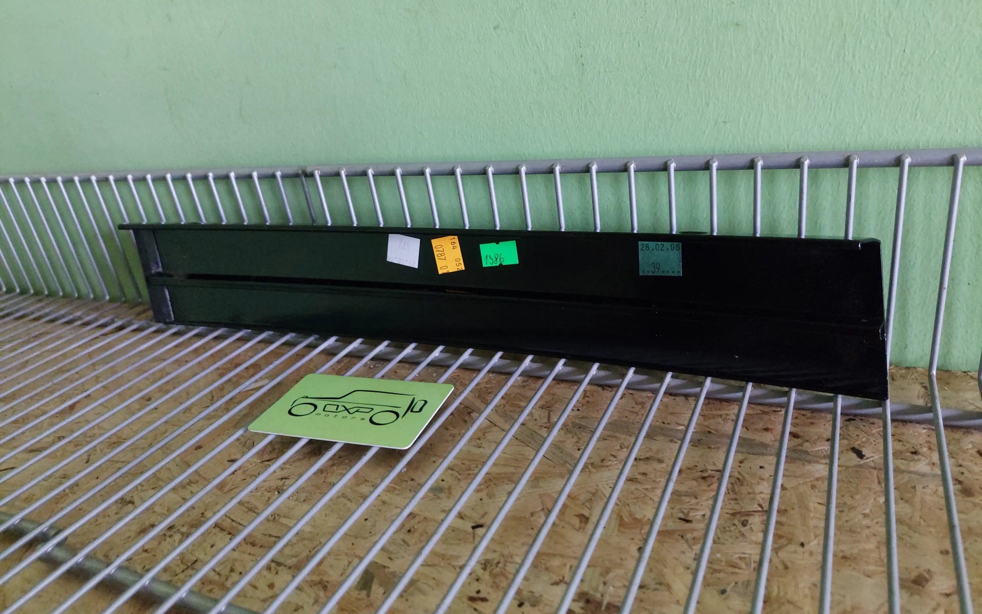 Mercedes-Benz GL-Class X164 C-Pillar Left Trim - c-pillar