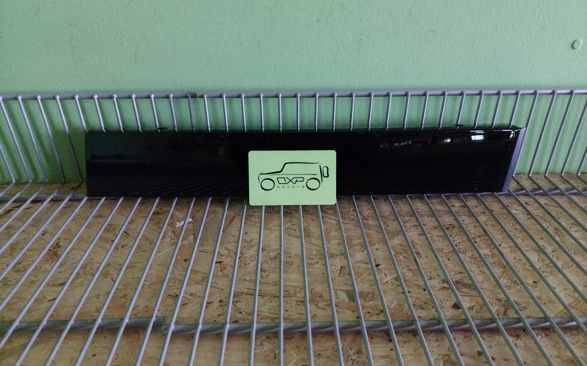 Mercedes-Benz GL-Class X164 C-Pillar Left Trim - c-pillar