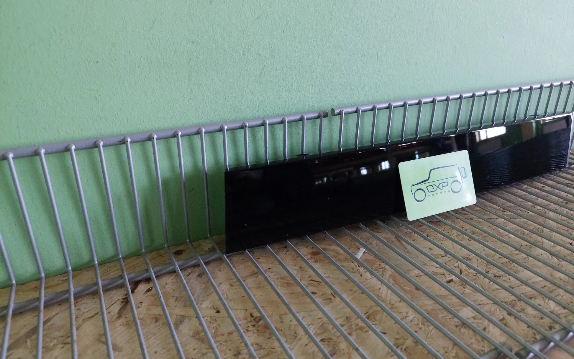 Mercedes-Benz GL-Class X164 C-Pillar Left Trim - c-pillar