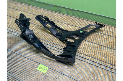 Mercedes-Benz GT X290 AMG Front Right Bumper Support - bumper bracket