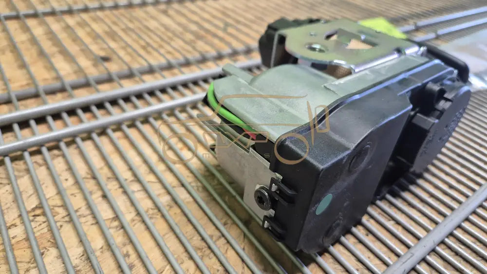 Mercedes-Benz M-Class W164 Front left seat belt - seat belt