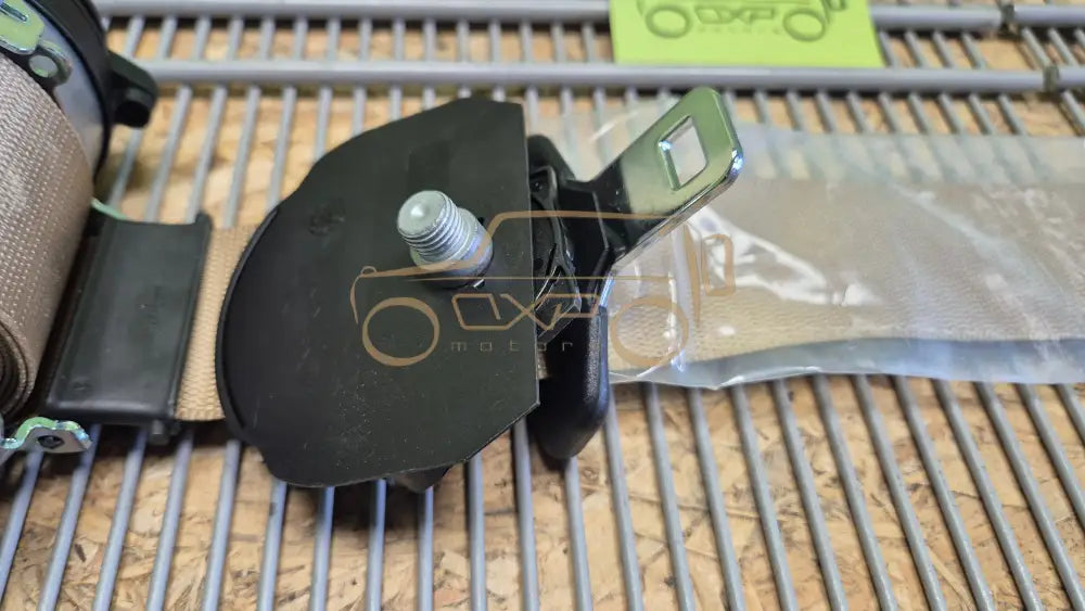 Mercedes-Benz M-Class W164 Front left seat belt - seat belt