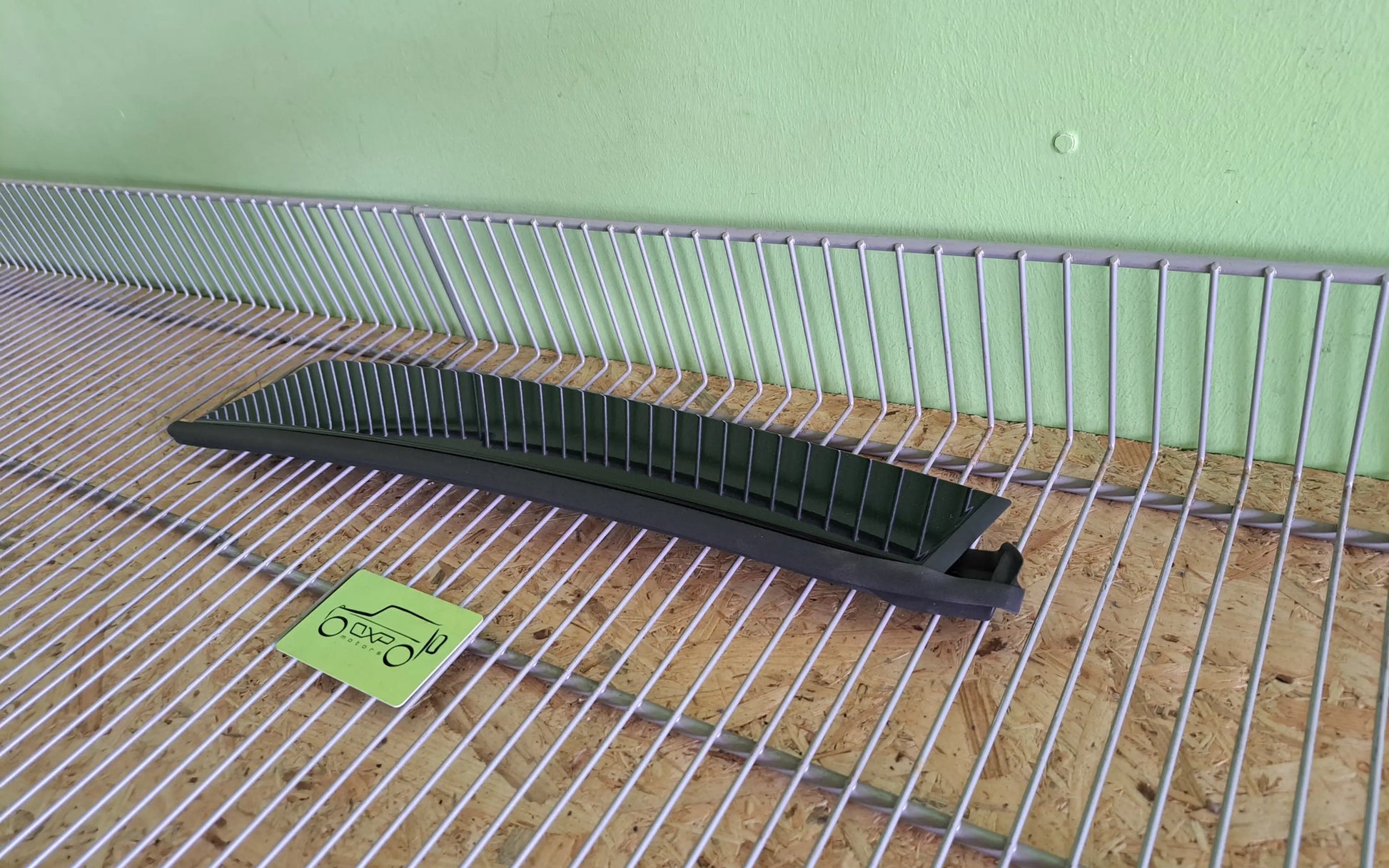 Mercedes-Benz ML W164 Rear Left Door Vertical Trim - vertical trim